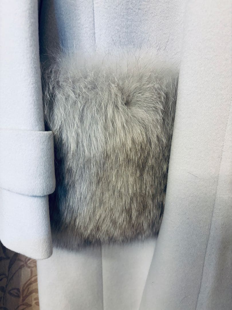 新品タグ付　ローズティアラ　フォックスファーコート　46 大きいサイズ