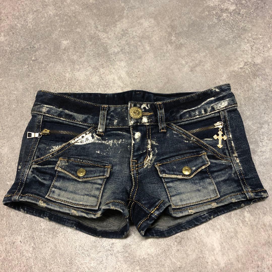 ■ d.i.a. ダイヤ y2k 平成ギャル コーティング　クロス チャーム