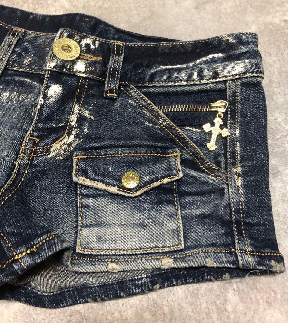 ■ d.i.a. ダイヤ y2k 平成ギャル コーティング　クロス チャーム