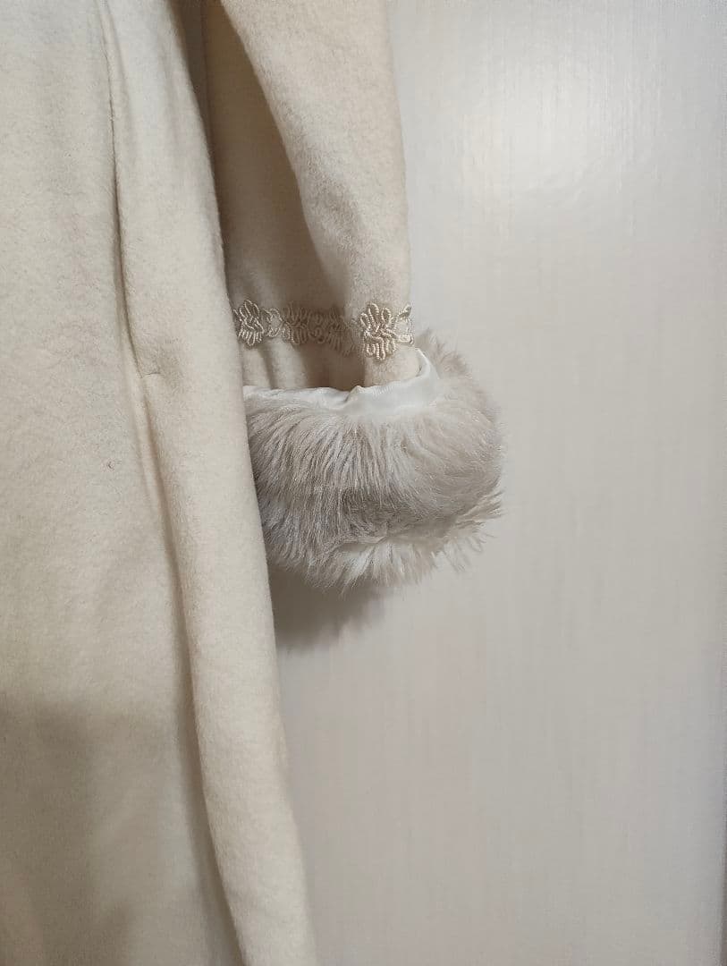 メアリーマグダレンコート(オフホワイト)