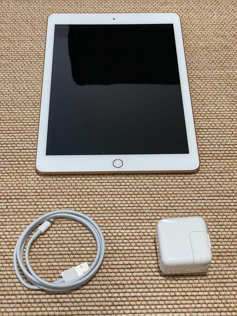 Apple iPad (第6世代) 128GB ゴールド