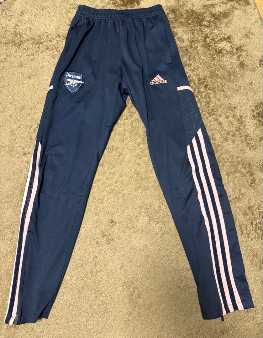 アーセナル　22/23 トレーニングウェア　Sサイズ 上下セット