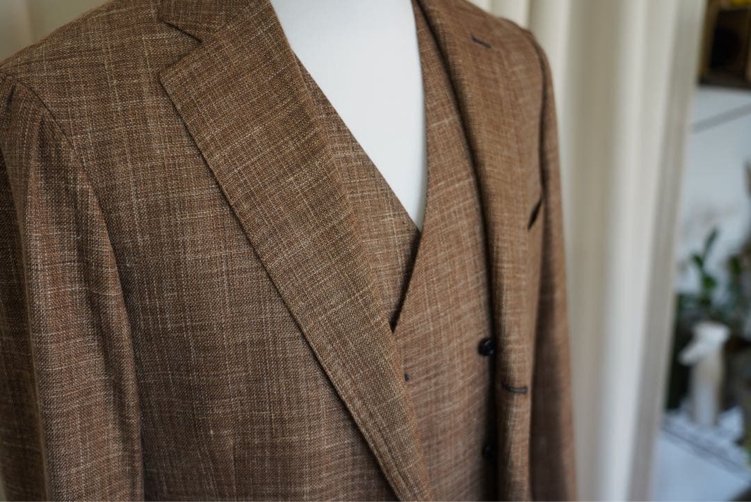 ロロピアーナ　3ピーススーツ　ブラウン　サマータイム
