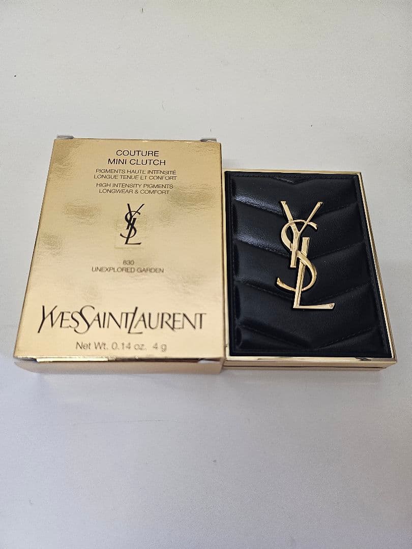 未使用！YSL クチュールミニクラッチ　アイシャドウパレット 830