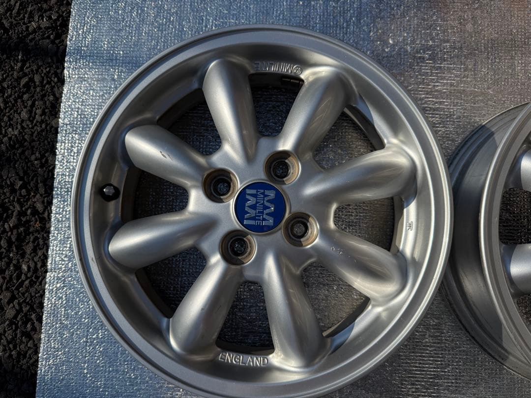 セール　ミニライト 15インチ　4本セット（送料別）