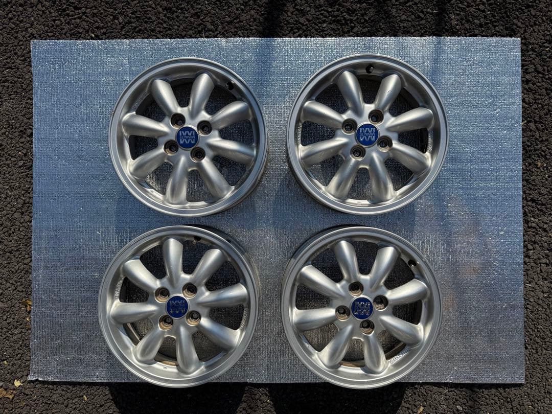 セール　ミニライト 15インチ　4本セット（送料別）