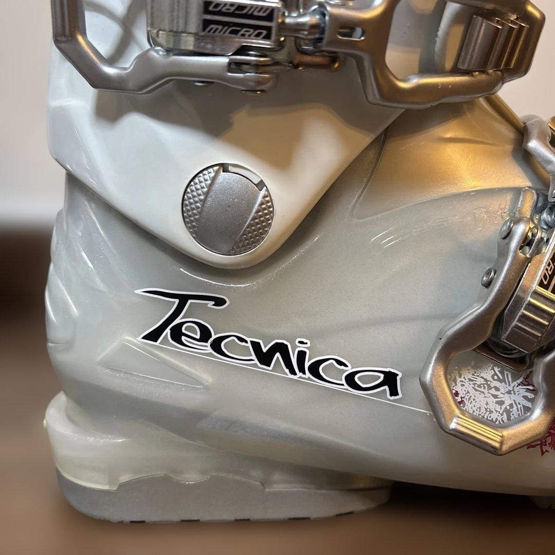 Tecnica 女性用スキーブーツ23.0〜23.5㎝