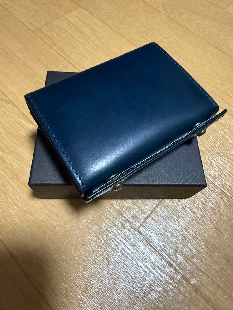 Ｍ+エムピウレザー 二つ折り財布 箱付き