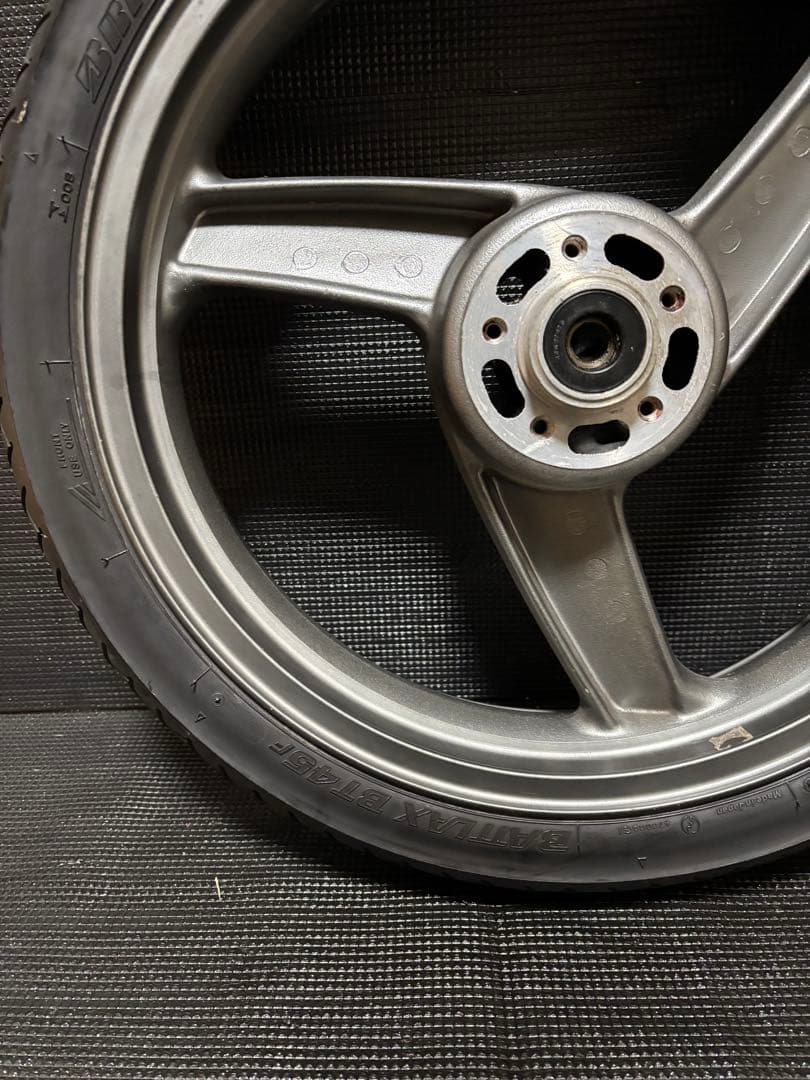 zrx400 純正ホイール　フロントホイール