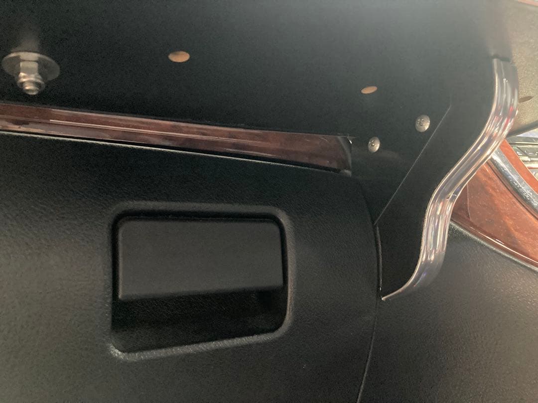 ヴェルファイア20 フロントテーブル