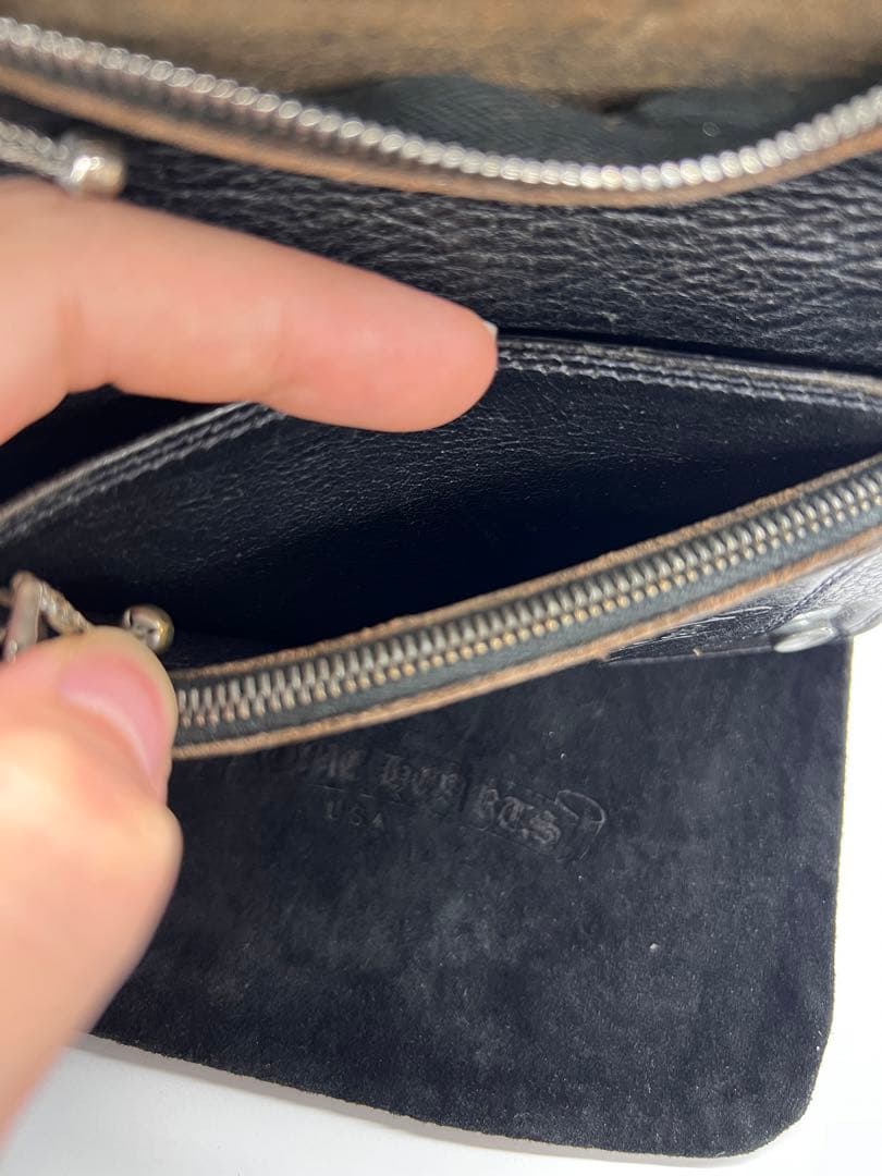 CHROME HEARTS レザーコードストラップ付 クロスボール財布