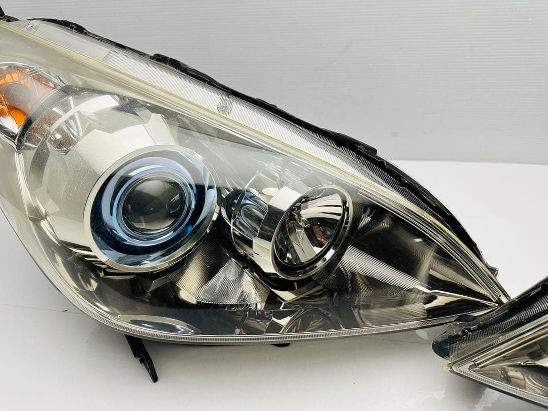 ステップワゴン ヘッドライト KOITO 100-22594 HID 打刻 J1