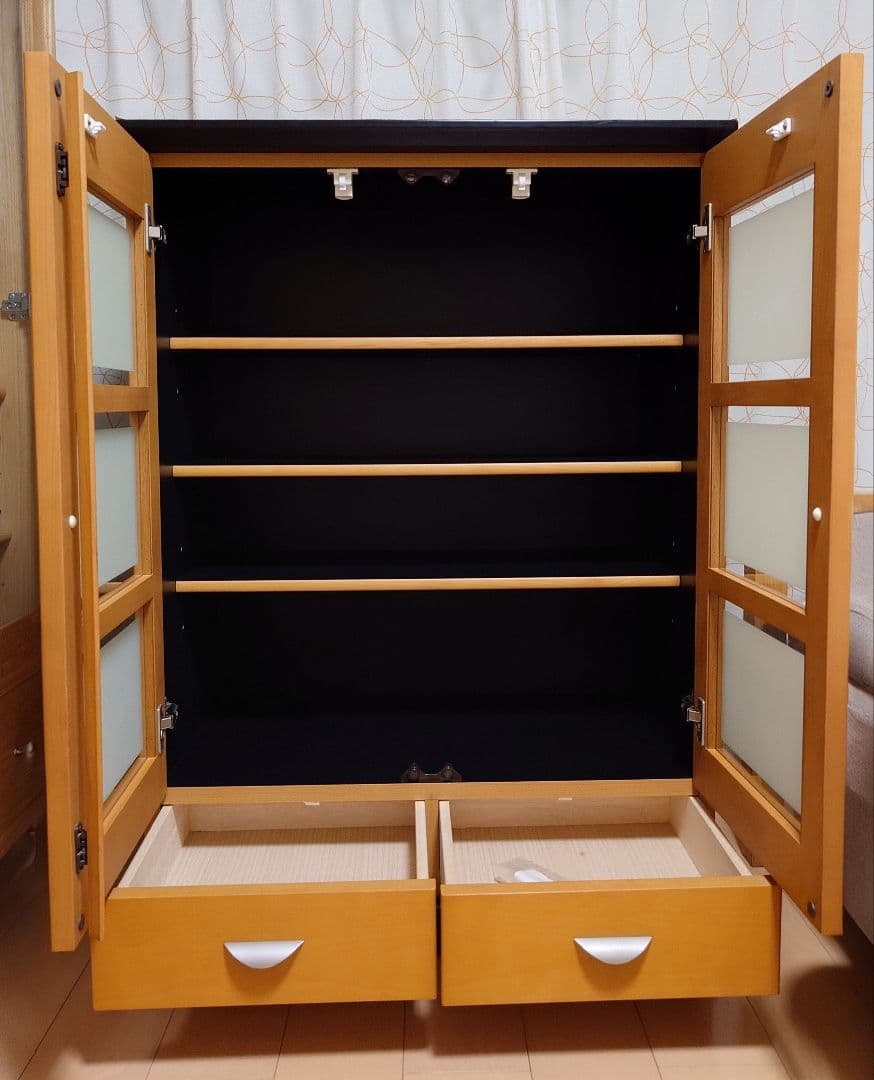 ●値下げ●　食器棚 80x113x46.5