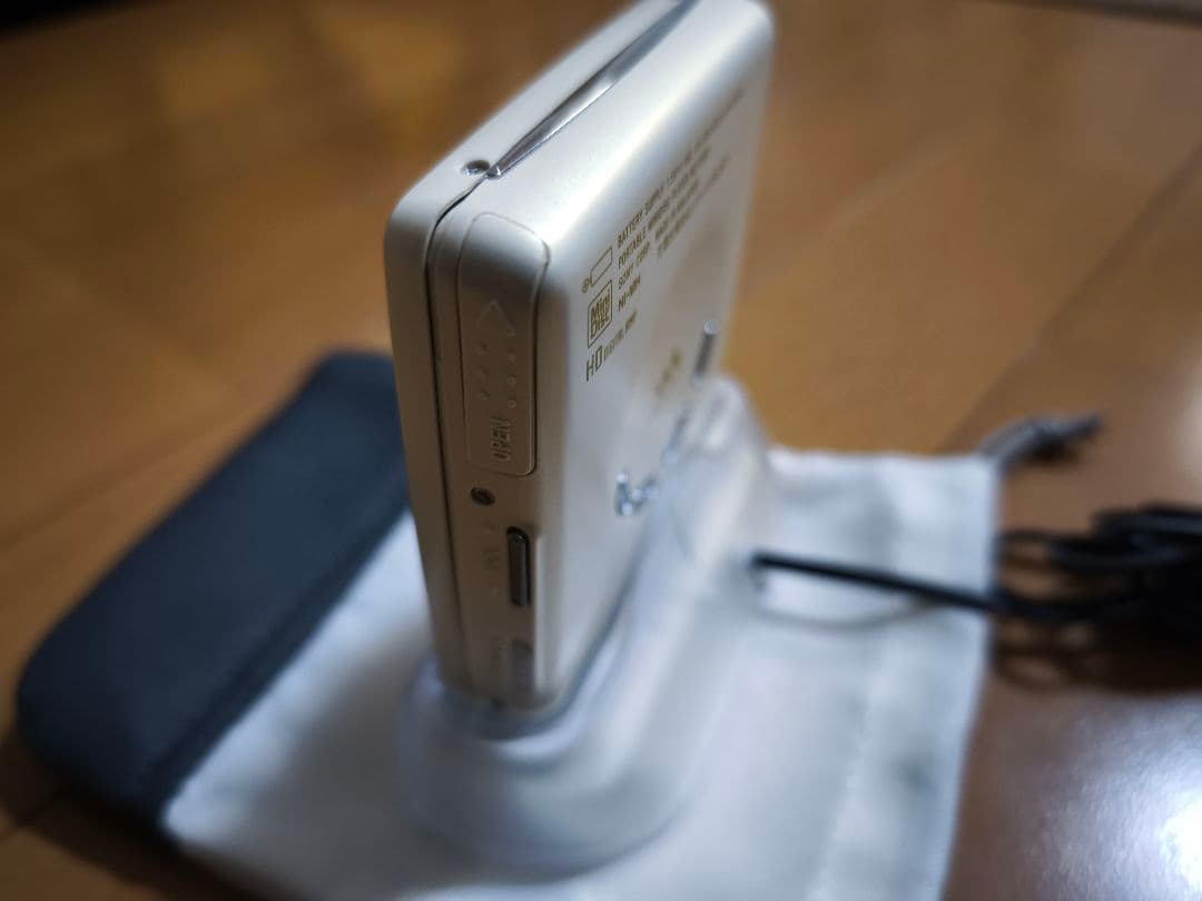 【美品】SONY ポータブルミニディスクプレーヤー MZ-EH50