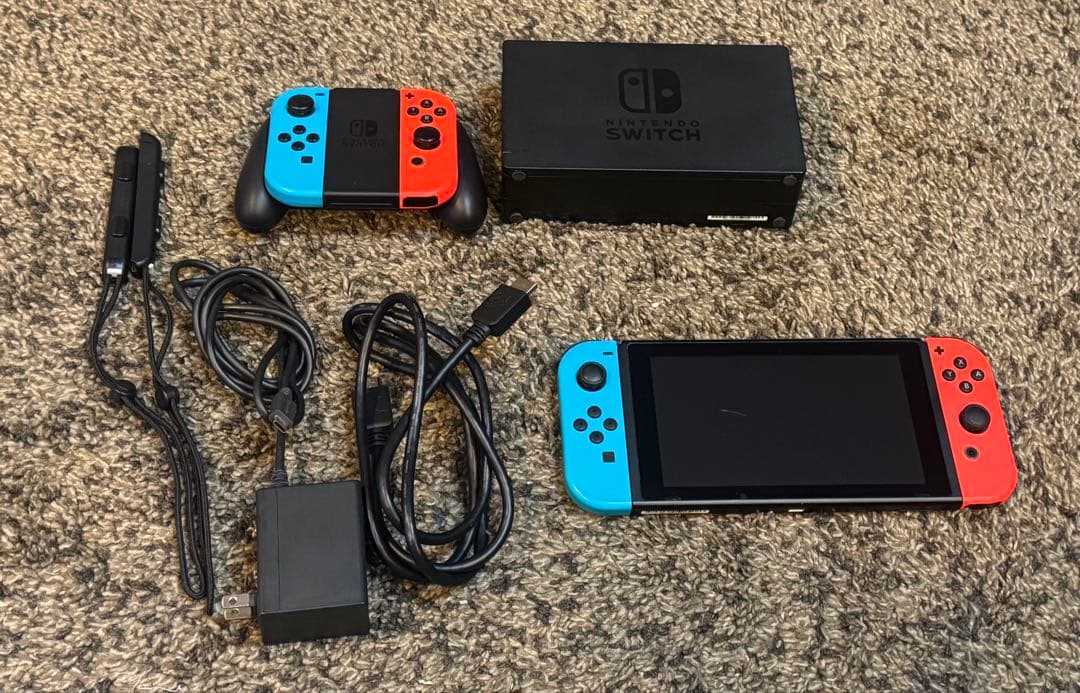 Nintendo Switch 本体+Joy-Con付　動作確認済