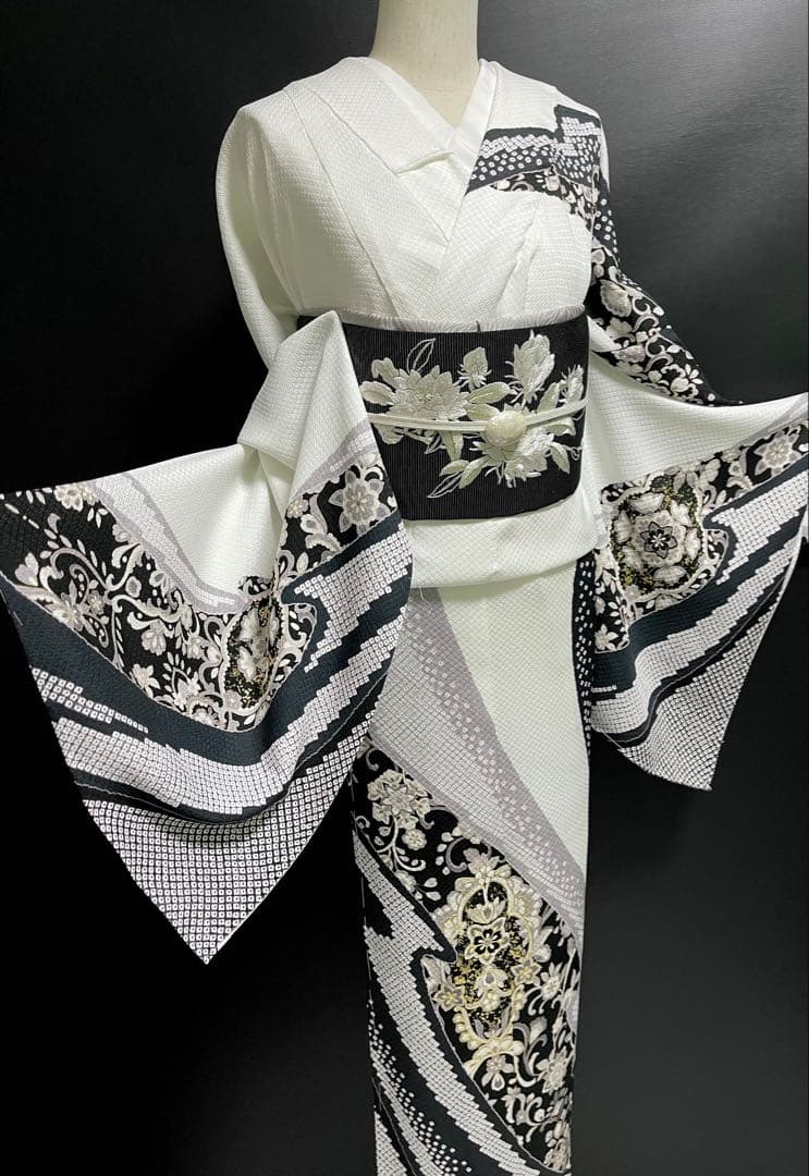 特選金彩訪問着【エキゾチック更紗唐花◆白×黒】疋田文様浮かぶ紋意匠地