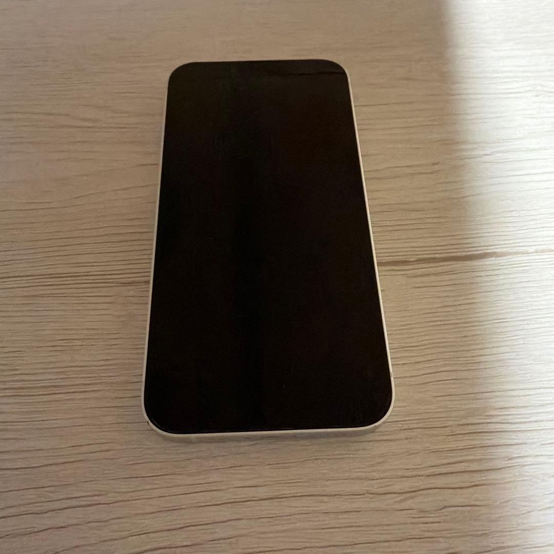 iPhone11 ホワイト　最大バッテリー81