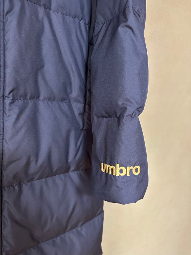 アンブロ　ダウンベンチコート