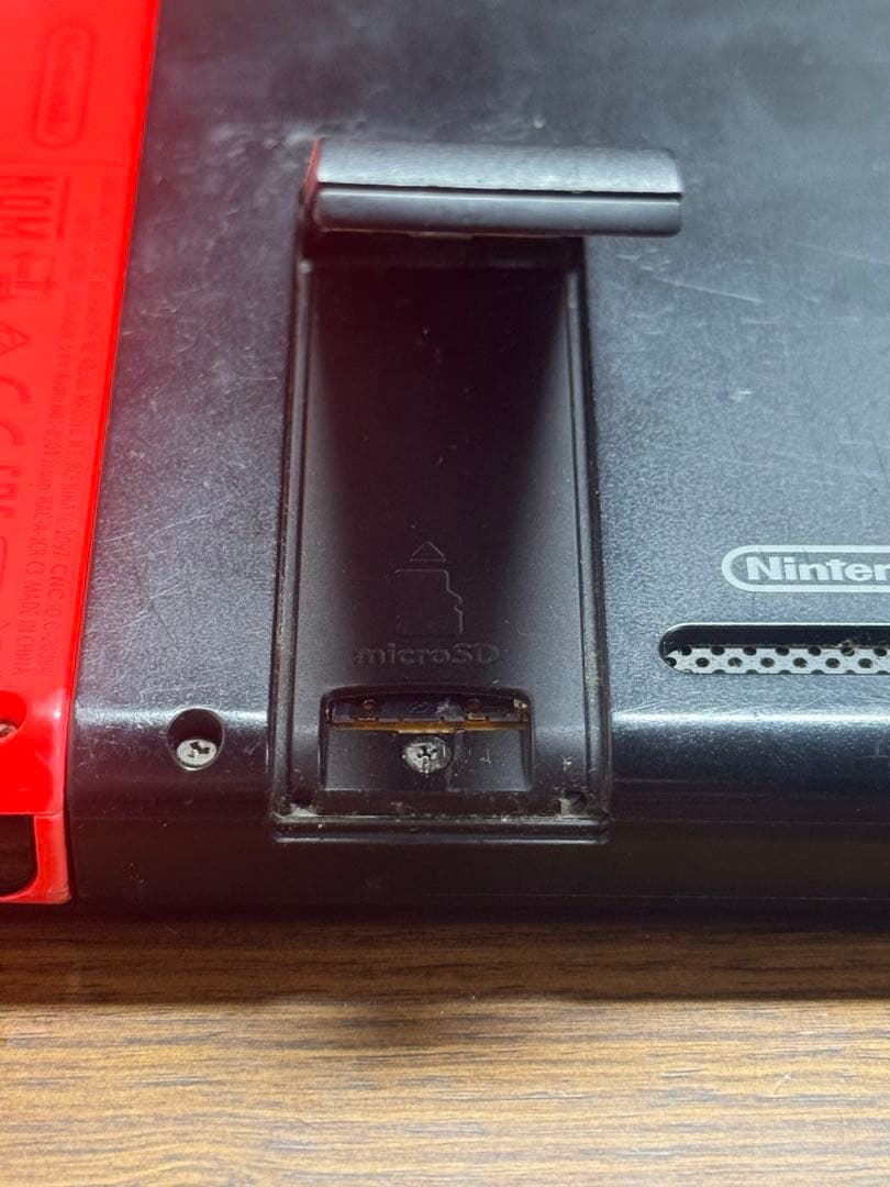 画面割れ ジャンクNintendo Switch 本体 青/赤 ジョイコン付き