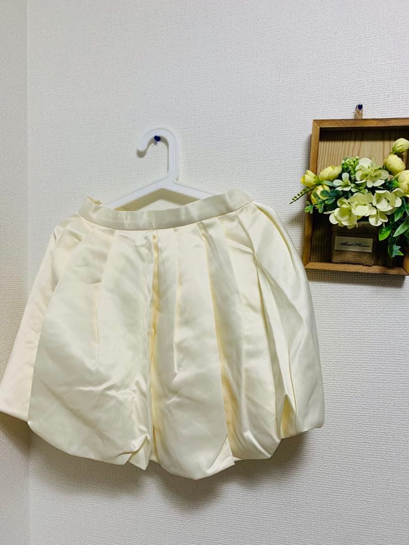 THE TOÉ (ザ・トゥー)Venice Balloon Skirt