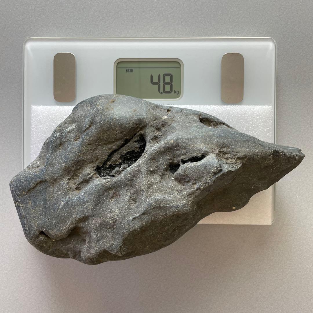 八海石　天然黒石　6個セット 水槽用レイアウト　14kg