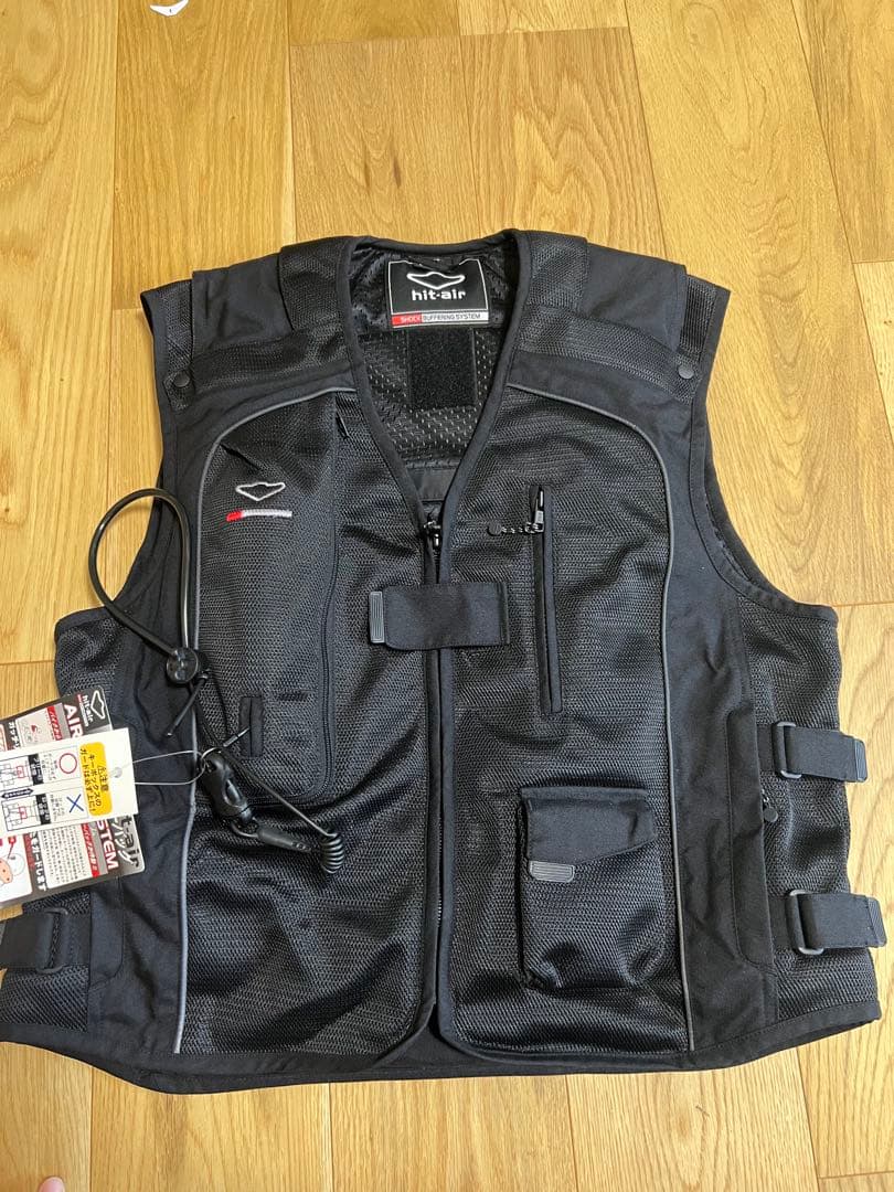 hit-air 着用するエアーバッグ　衝撃緩和保護システム