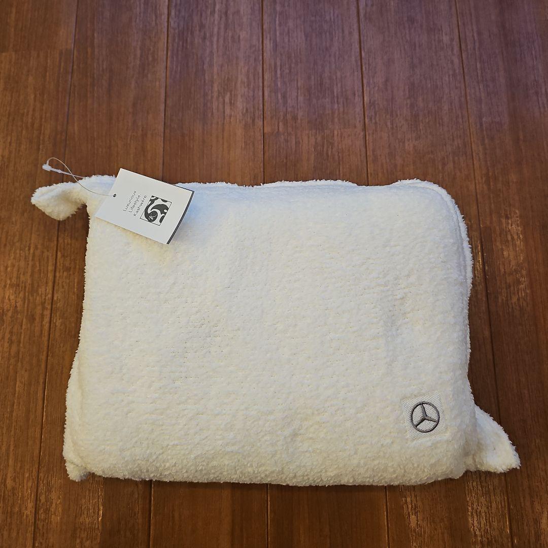 新品　kashwere　カシウエア　ブランケット　ベンツ　ポーチつき　膝掛け