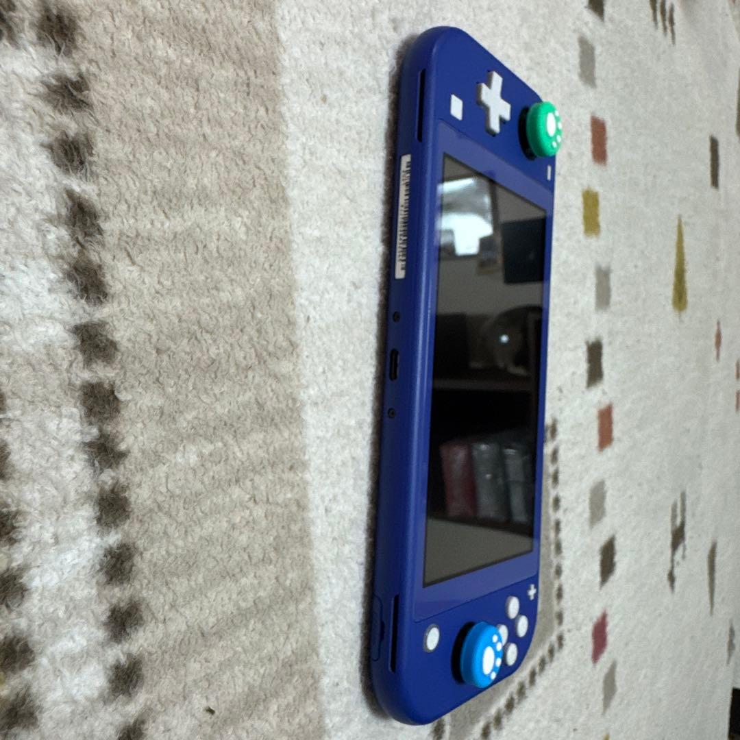 Nintendo Switch lite ブルー