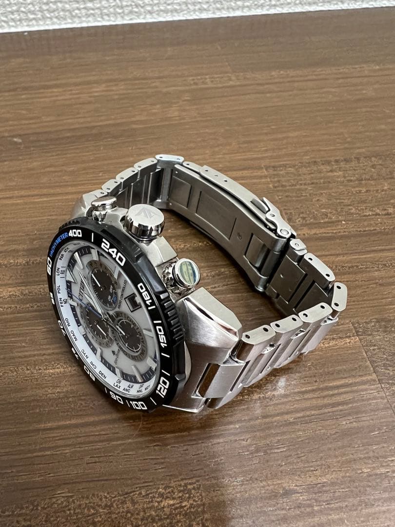 CITIZEN エコドライブ クロノグラフ E660-R013700