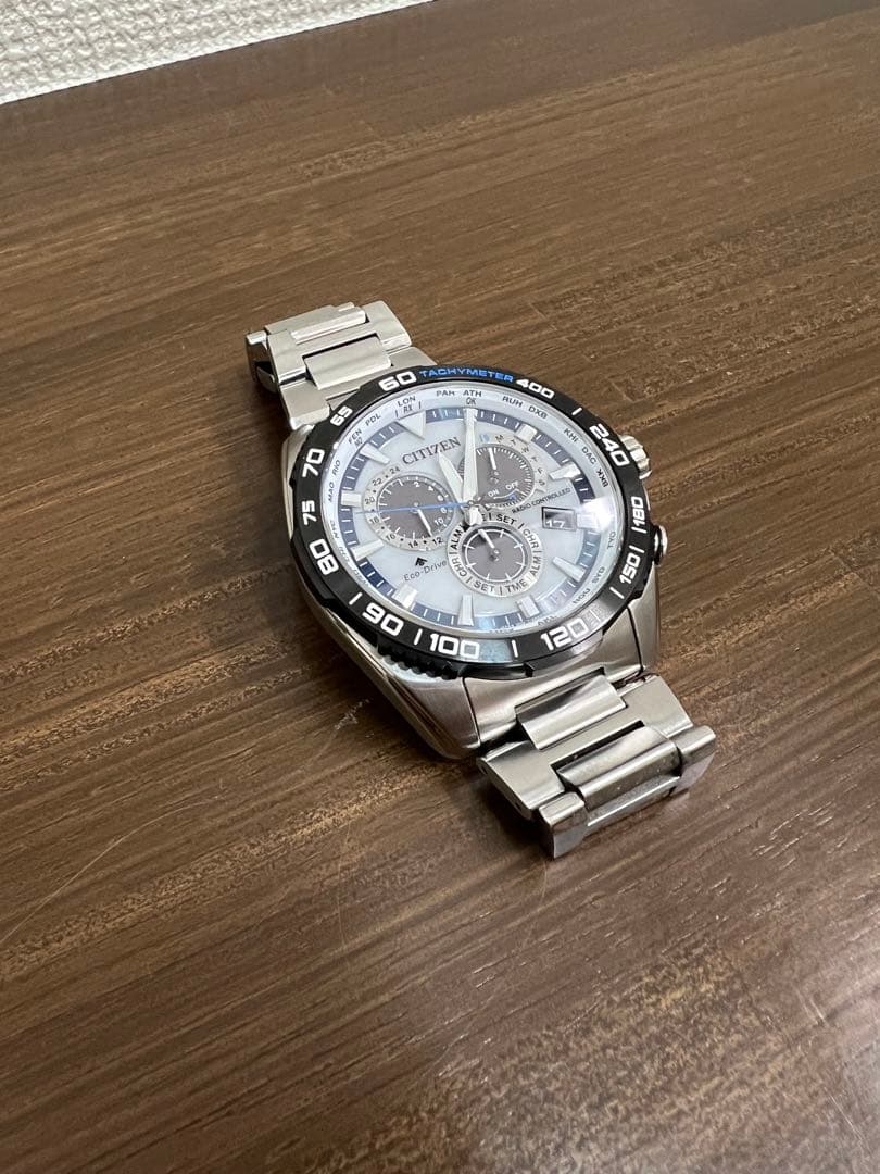 CITIZEN エコドライブ クロノグラフ E660-R013700