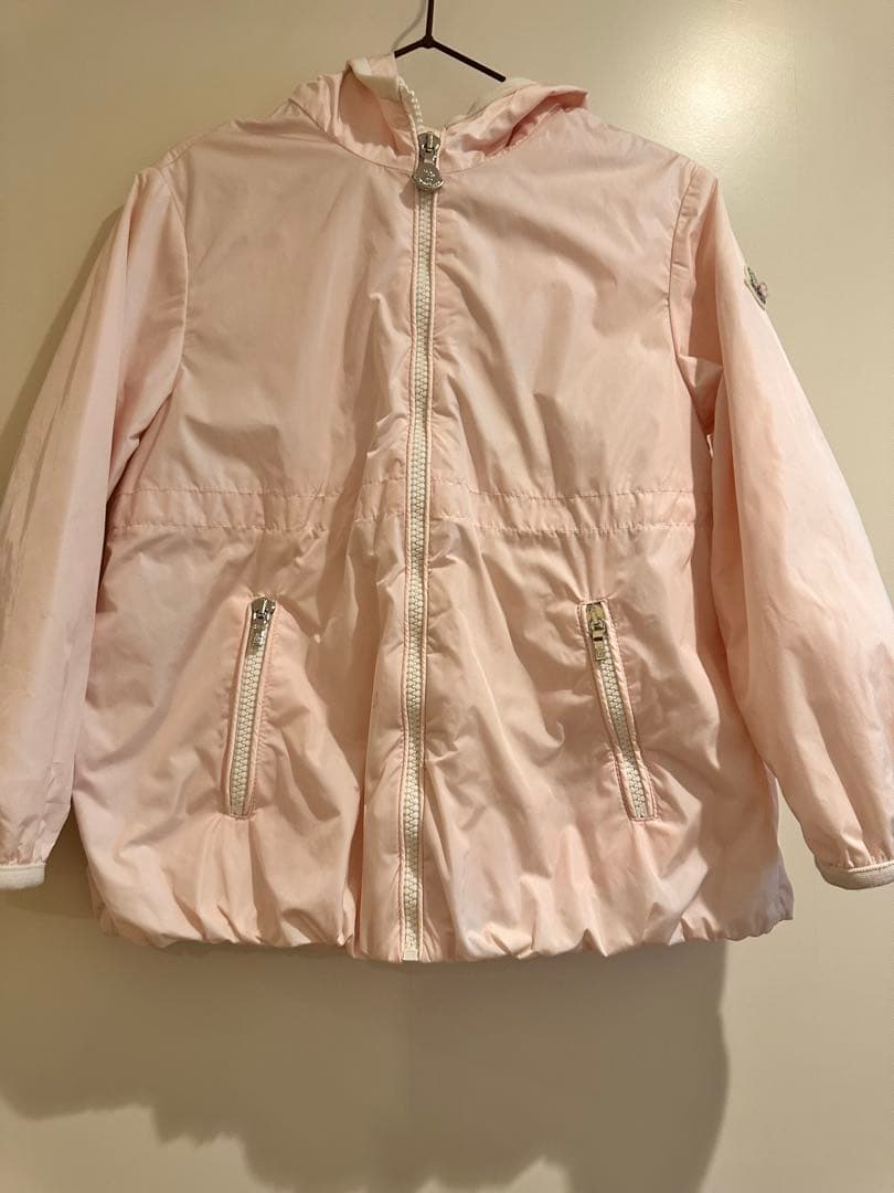 モンクレール　ピンク フード付きジャケット 5才