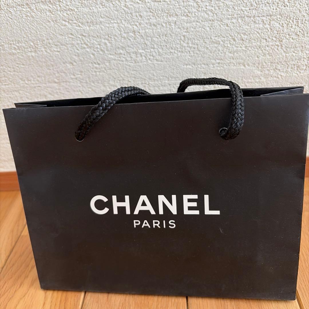 CHANEL キャビアスキンブラックレザー 二つ折り財布