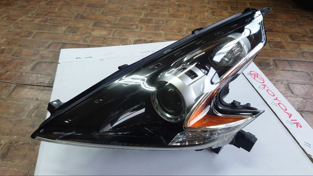 フェアレディZ(後期) Z34 純正 HIDヘッドライト(左のみ)