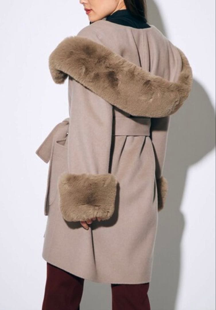 【未使用】グレースコンチネンタル/リバーガウンフードコート/ファー/ベルト付/M