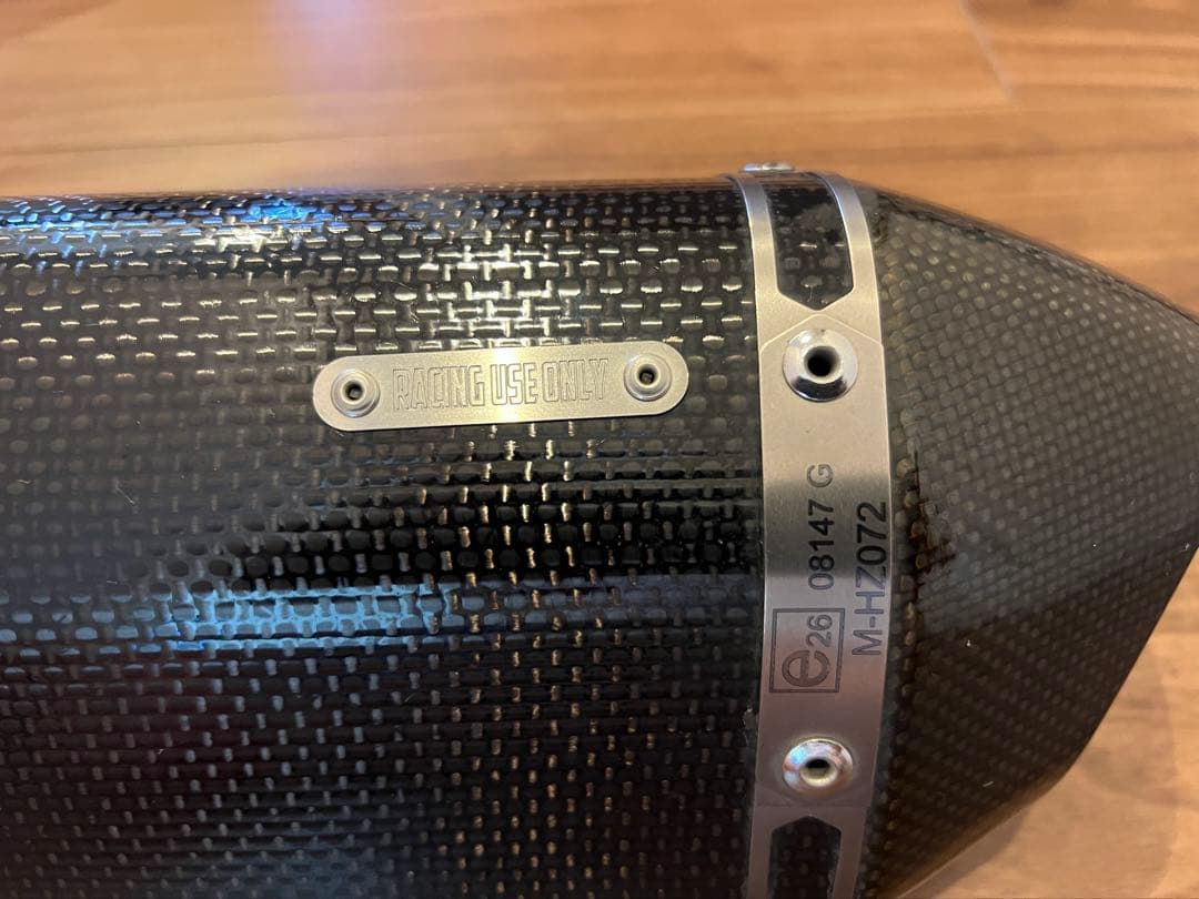 AKRAPOVIC カーボンファイバー マフラー　現行型　 S1000XR