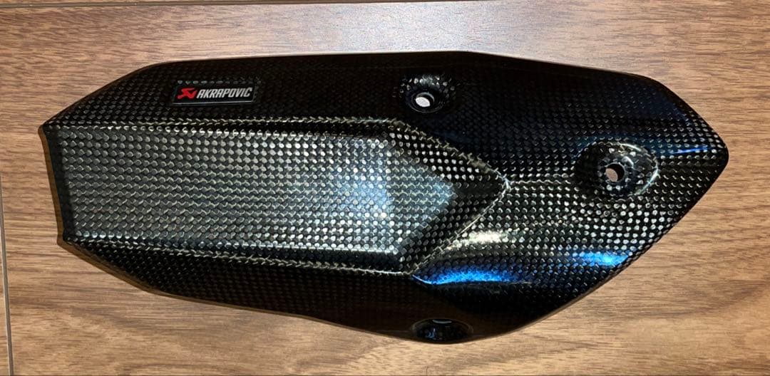 AKRAPOVIC カーボンファイバー マフラー　現行型　 S1000XR