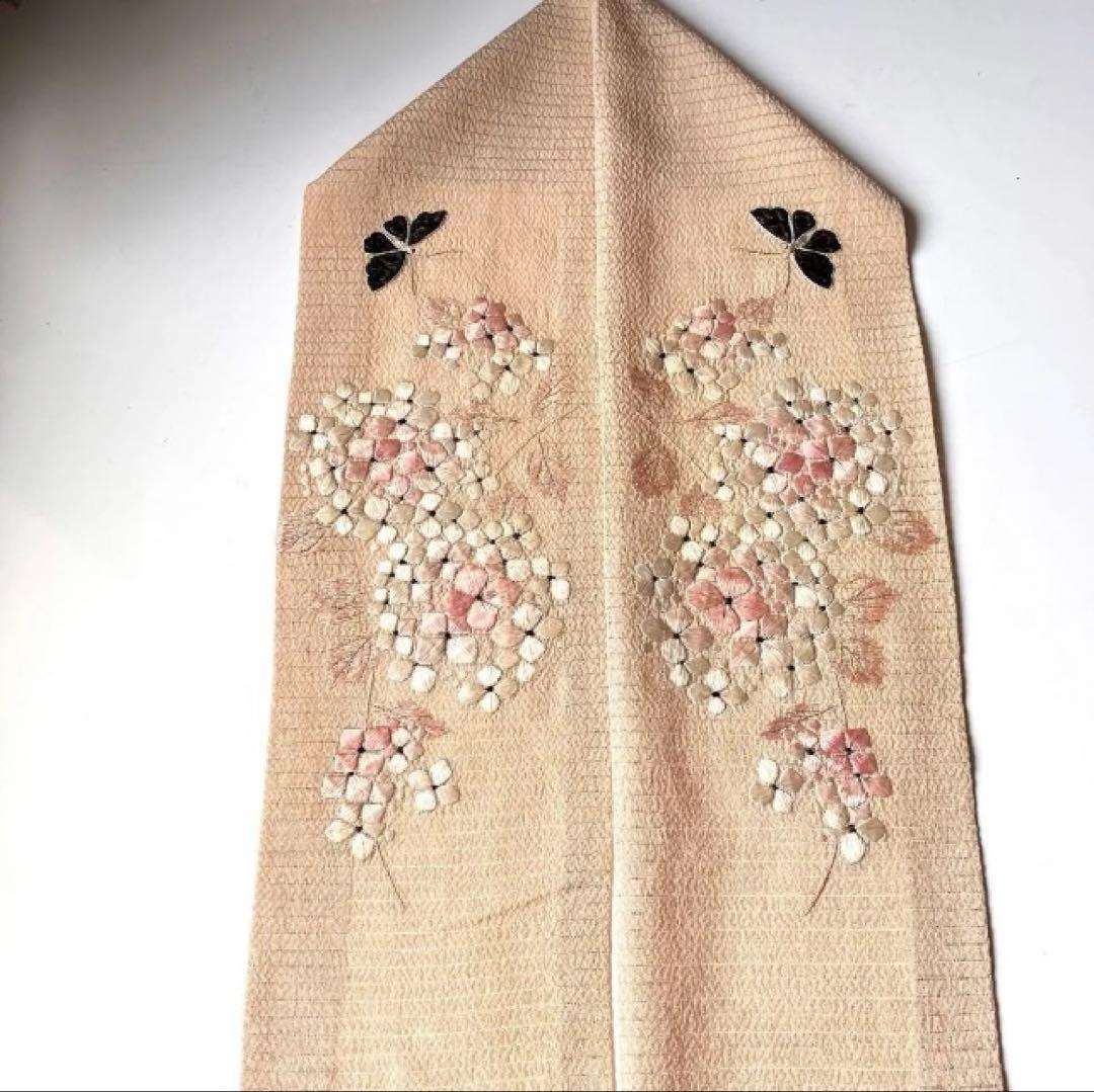 アンティーク夏の半衿 日本刺繍 紫陽花に舞う黒アゲハが素敵な絽縮緬の半衿