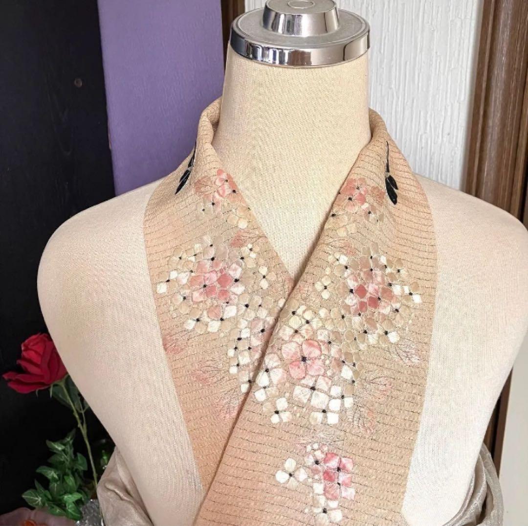 アンティーク夏の半衿 日本刺繍 紫陽花に舞う黒アゲハが素敵な絽縮緬の半衿