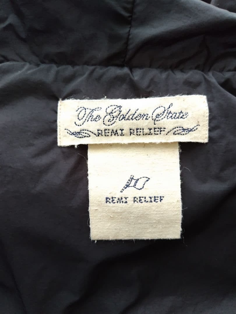 ＊着用1回 美品　CHAOS 別注 レミレリーフダウンベスト　 チャコール