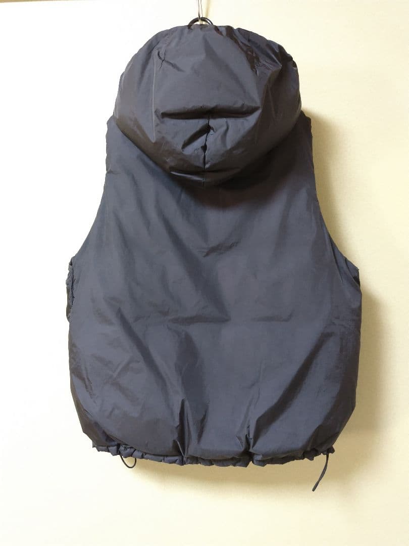 ＊着用1回 美品　CHAOS 別注 レミレリーフダウンベスト　 チャコール
