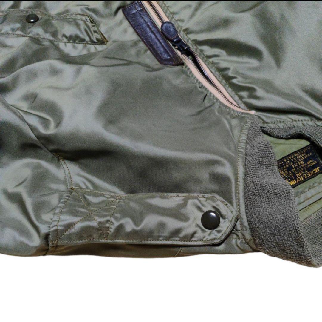 The real mccoy's ma-1 L-2 フライトジャケット