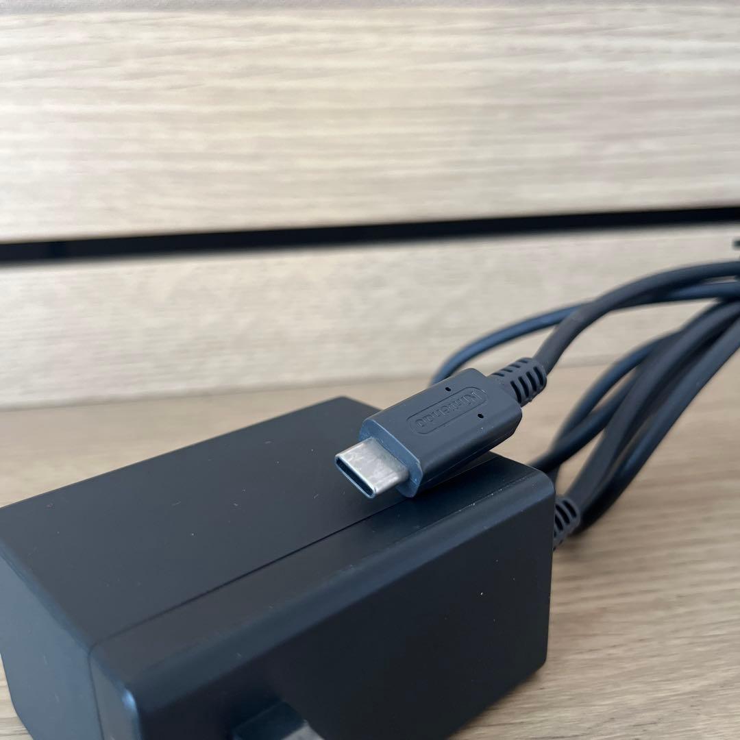 美品 Nintendo Switch Lite ターコイズ 本体 充電器 箱付き