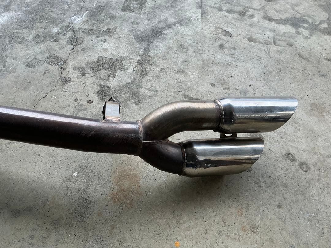 ★ハイエース、レジアス、サイドマフラー★