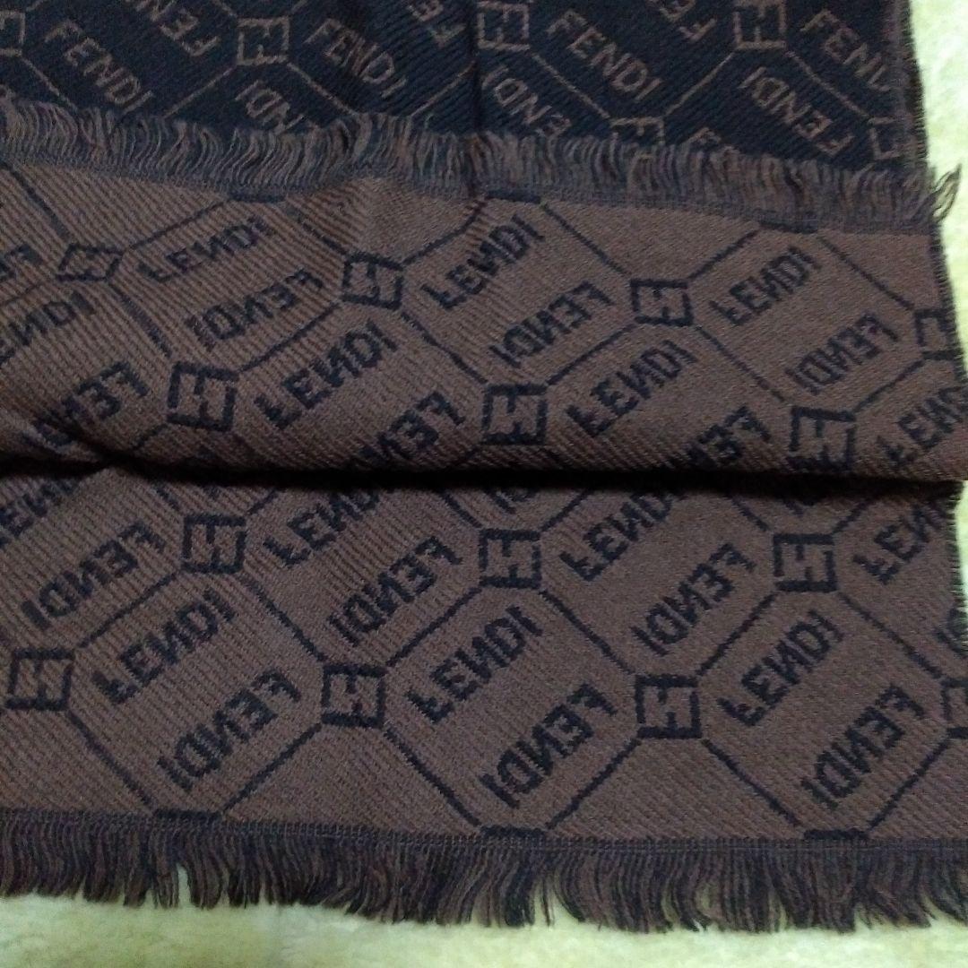 FENDIマフラー　イタリア製　ウール