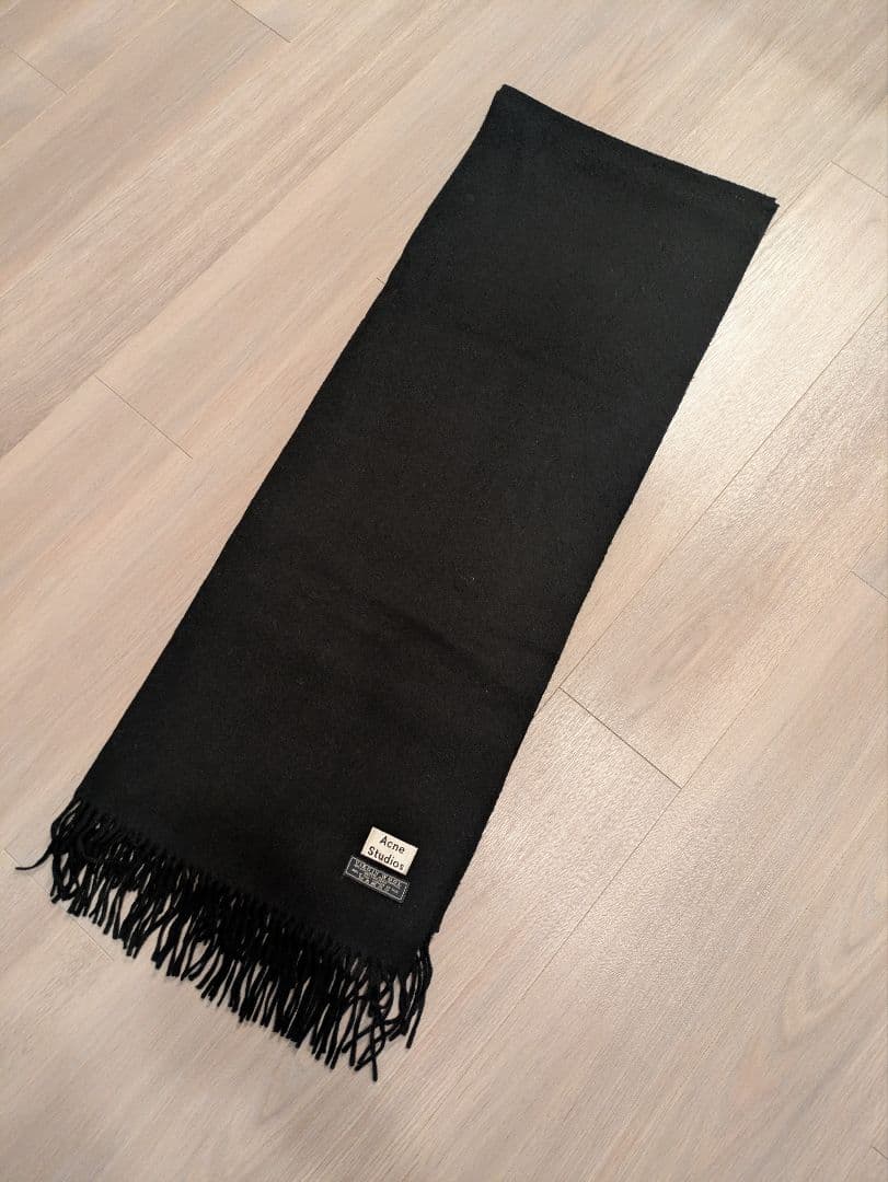 Acne Studiosマフラー ブラック クリーニング済