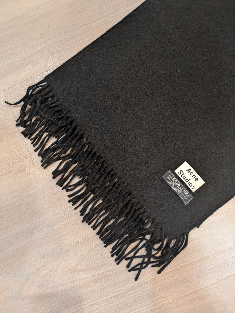 Acne Studiosマフラー ブラック クリーニング済