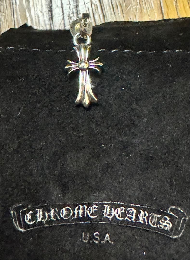 新品未使用！クロムハーツ　CHクロスベビーファットドロップイヤリング　ピアス