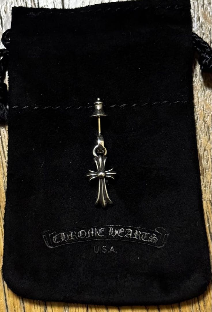 新品未使用！クロムハーツ　CHクロスベビーファットドロップイヤリング　ピアス