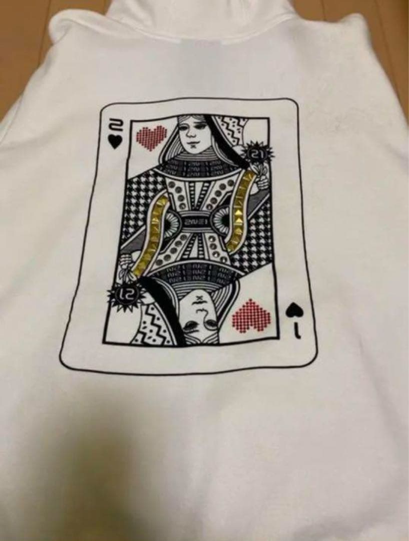 2NE1 YG Family ConcertパーカーとSeoulコンサートDVD