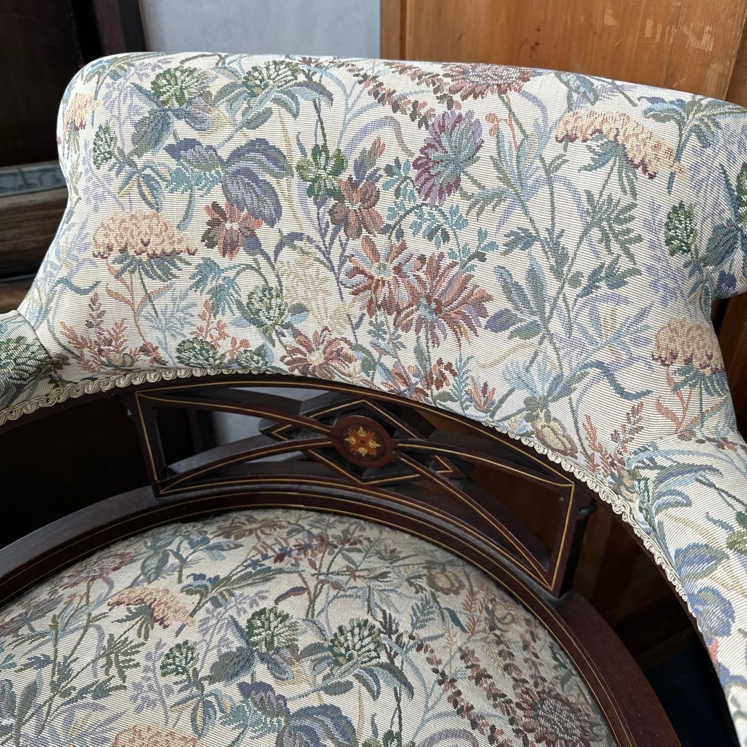 再お値下げ‼️ゴブラン織　素敵なとても座りやすいヴィンテージチェア